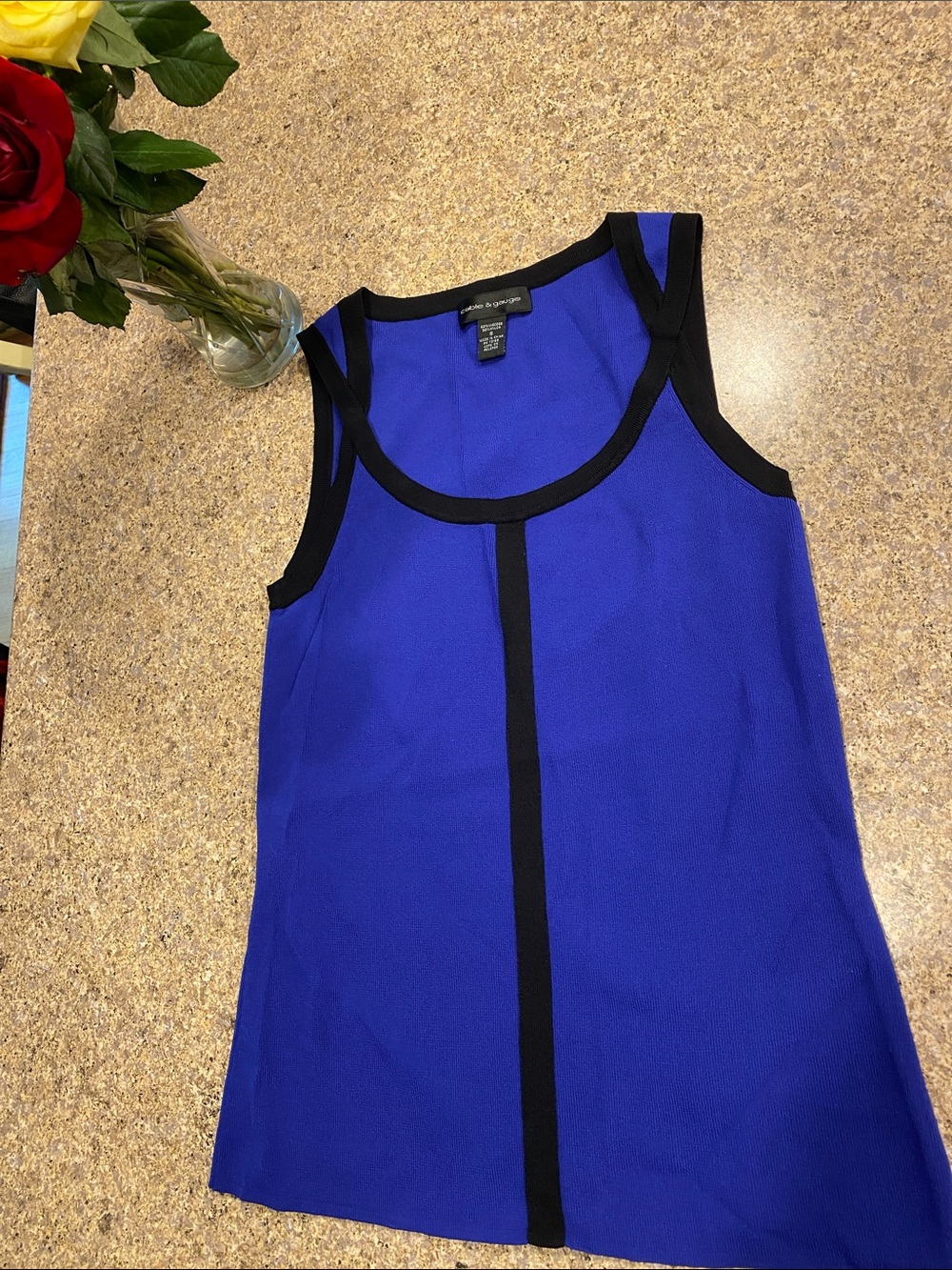 Cable & Gauge Sleeveless Sweater Top or Sleeveless Top Shirt Small